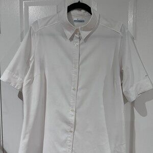 Women's Columbia Savanna Hill short sleeve shirt, Size L